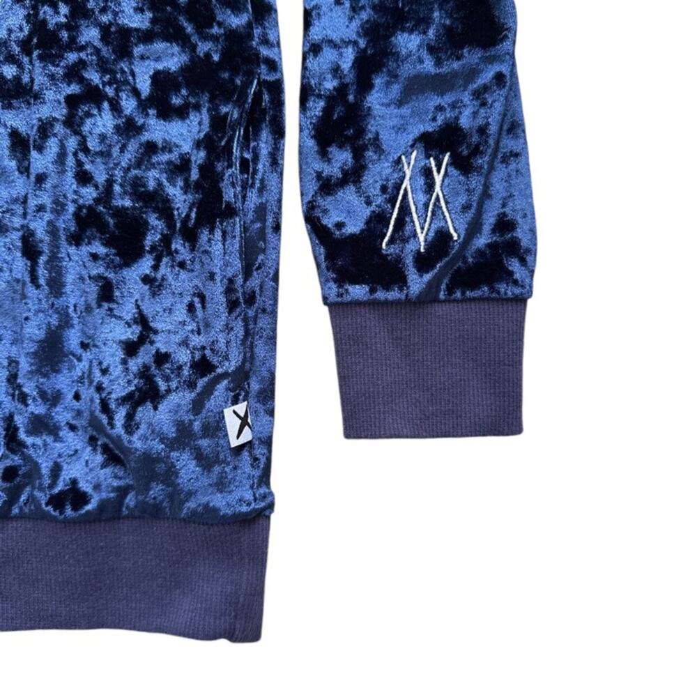 NWOT Minti Navy Crushed Velvet Top Size 7 - Picture 2 of 4